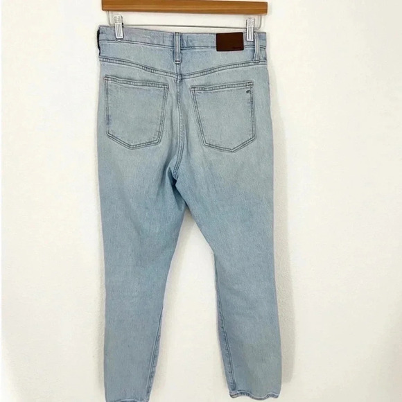 Madewell Medium Wash Blue The High-Rise Slim Boyjeans, Size 26T - Picture 4 of 9